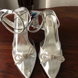 Ardene Silver Pointed Toe Ankle Strap Heels with Pearl Bow Accent
